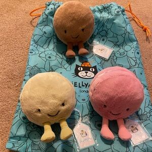 NWT Jellycat Macaroons set of 3